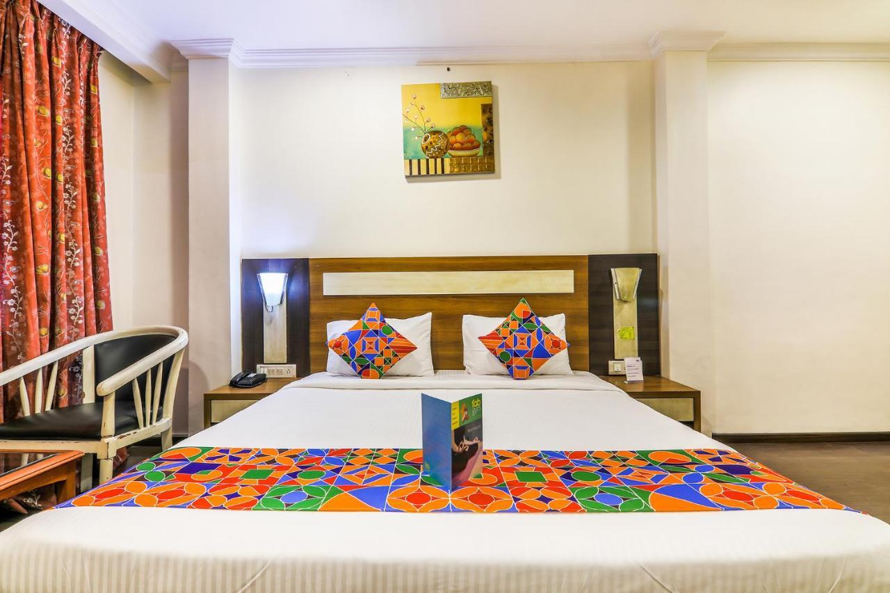 Fabhotel Royal Star Madras Buitenkant foto