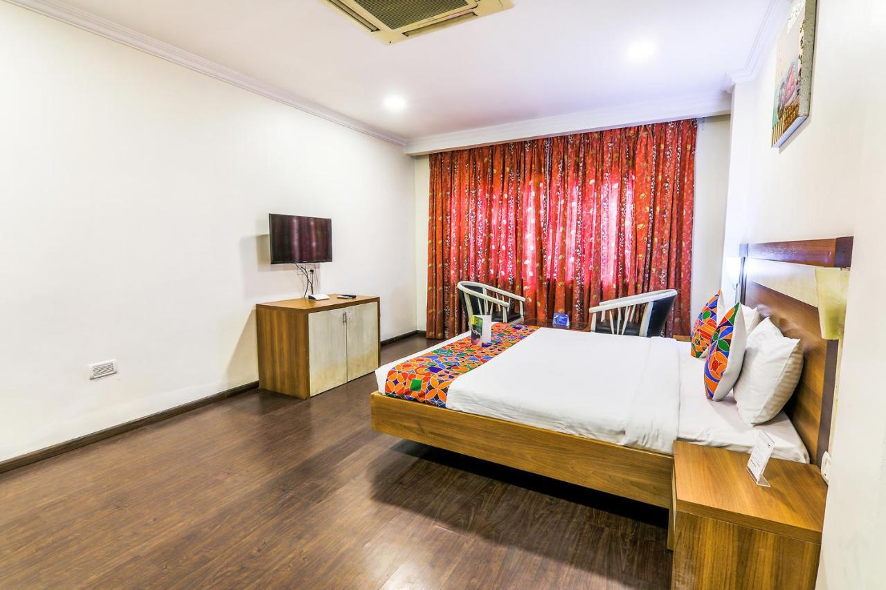 Fabhotel Royal Star Madras Buitenkant foto