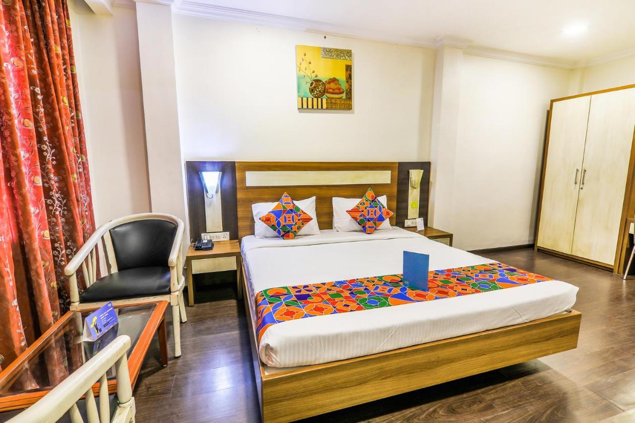 Fabhotel Royal Star Madras Buitenkant foto