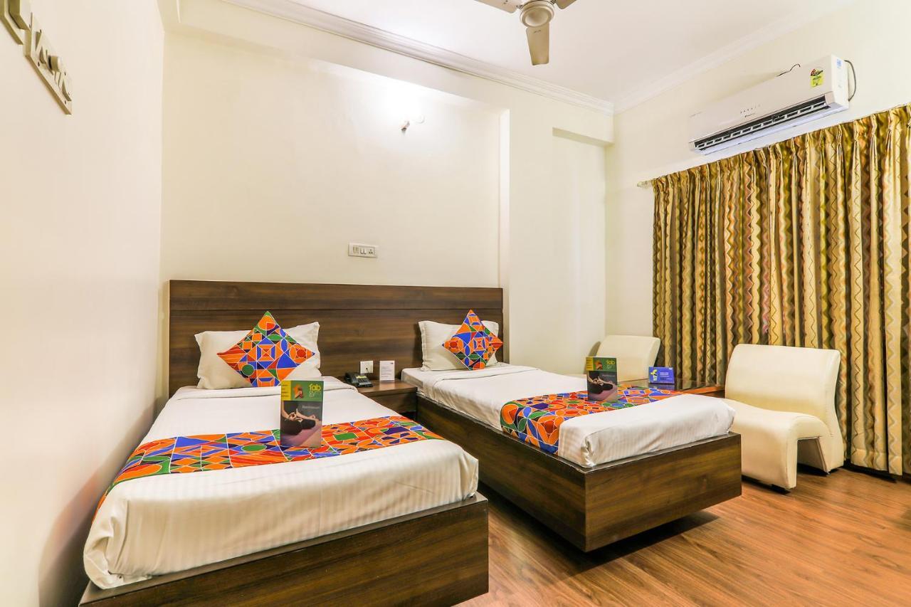 Fabhotel Royal Star Madras Buitenkant foto